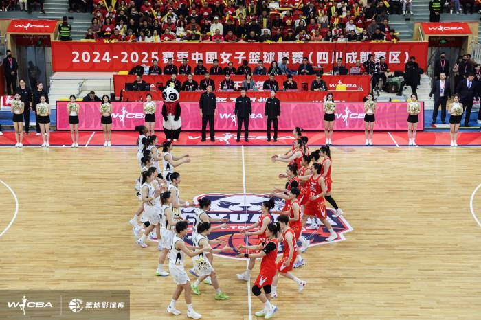 WCBA新赛季揭幕战四川女篮蜀道远达凭稳健内线以