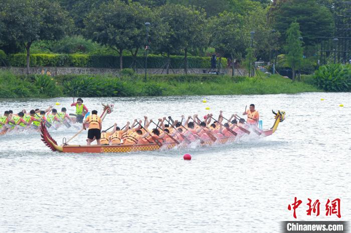 粤港澳大湾区龙舟赛圆满落幕 江门队、香港队分