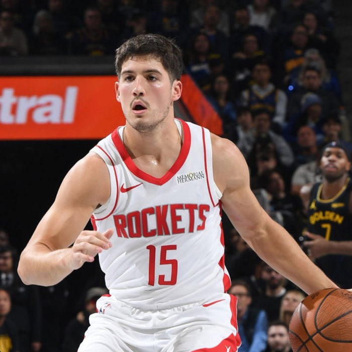 范弗利特复出遭多方劝阻 火箭队权衡阵容调整